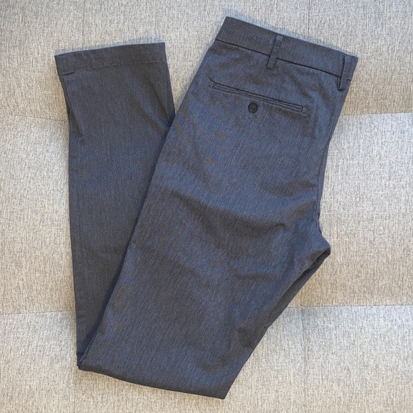 Uniqlo Other - Mens Uniqlo textured grey dress pants 31/34
